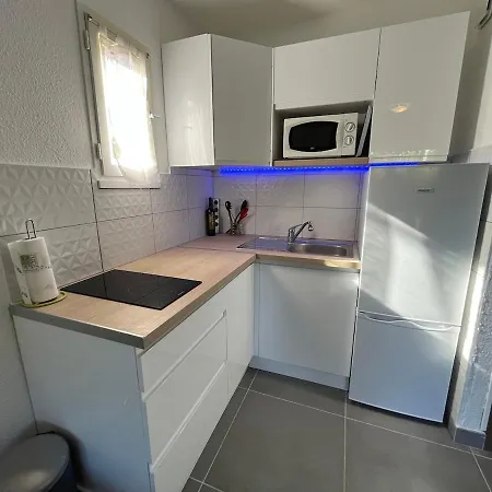 T2 Proche Naturiste , Piscine , Clim , Parking * Агд